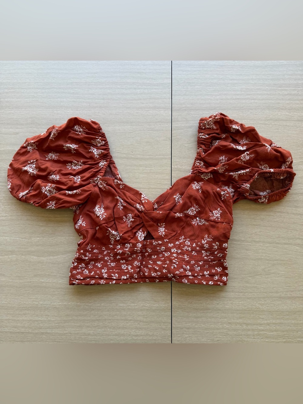 Altar'd State Burnt Orange Floral Puff Sleeve Crop Top XS